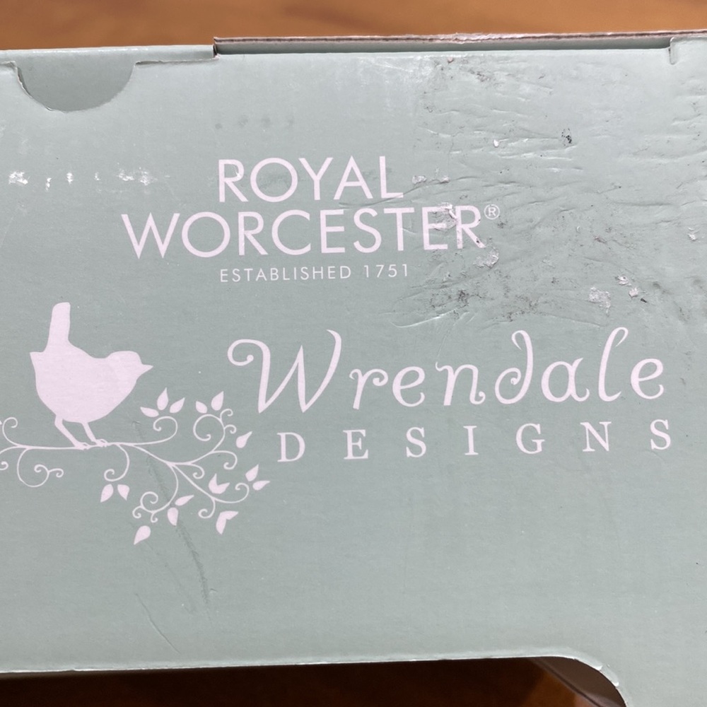NWT. Royal Worcester, mug and coaster set. - Picture 6 of 8
